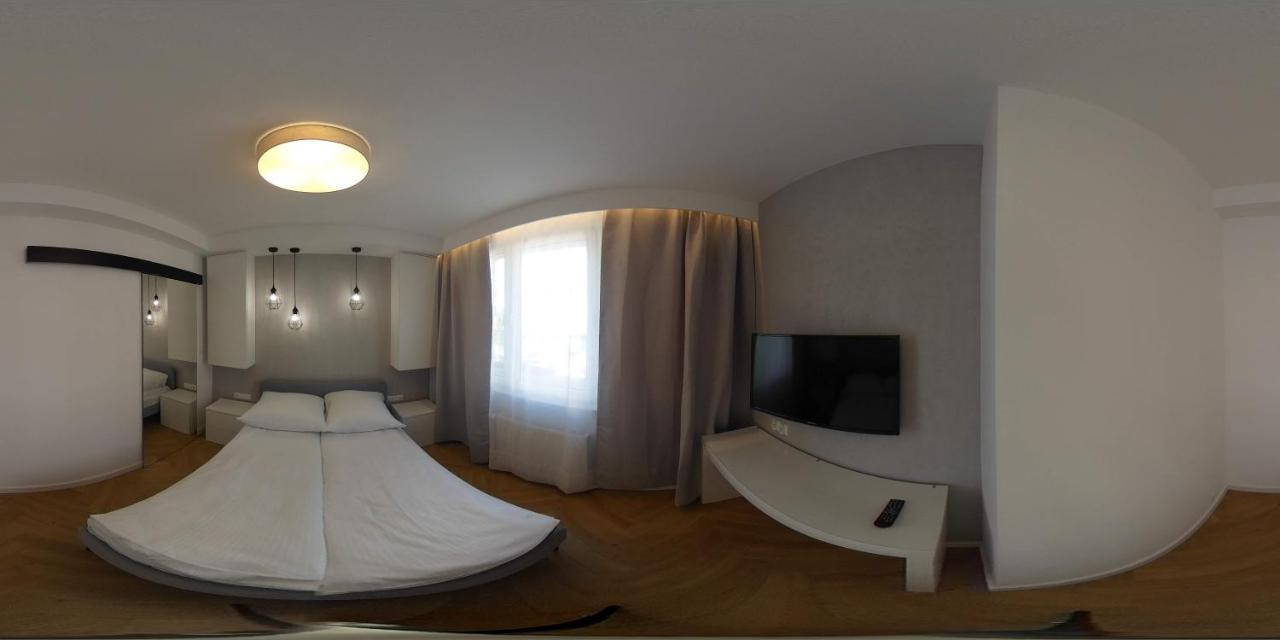 Apartament Gruba Ryba 3 *